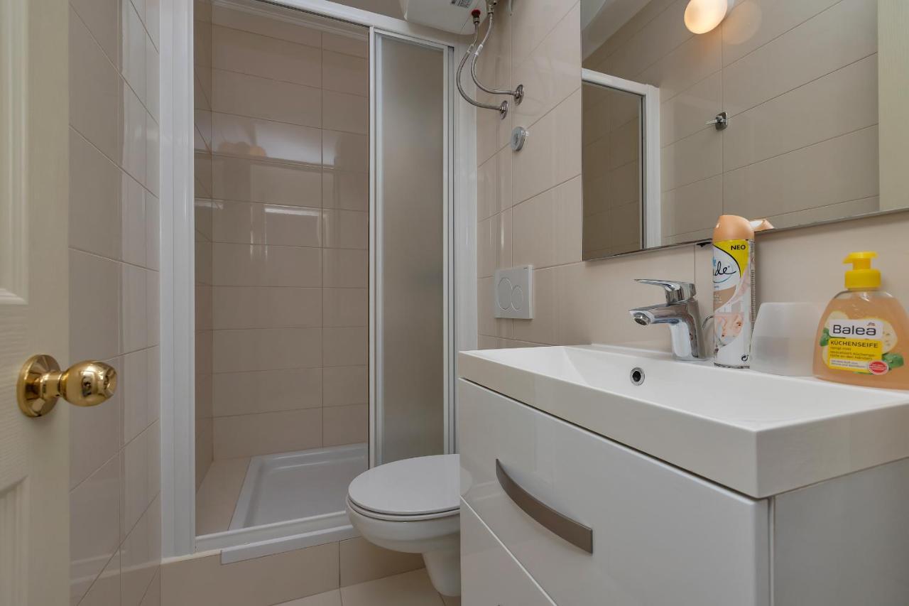 Apartments Marija Tučepi Eksteriør billede