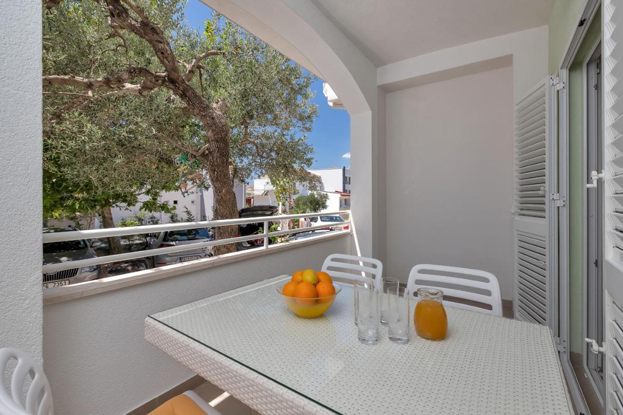 Apartments Marija Tučepi Eksteriør billede