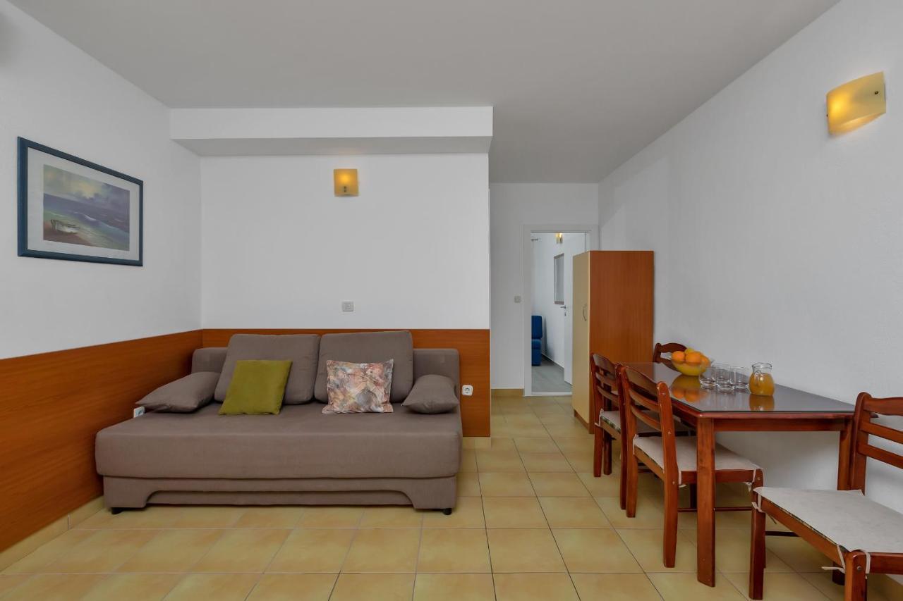 Apartments Marija Tučepi Eksteriør billede