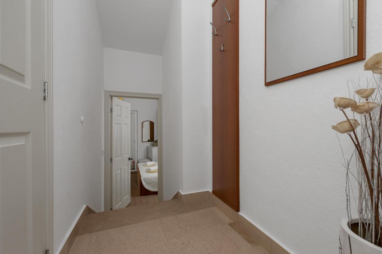Apartments Marija Tučepi Eksteriør billede