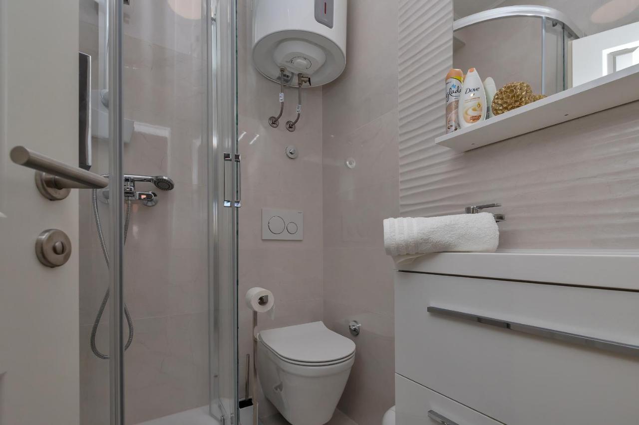 Apartments Marija Tučepi Eksteriør billede
