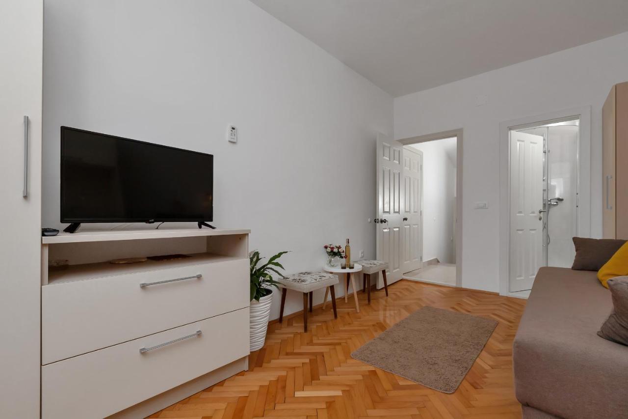 Apartments Marija Tučepi Eksteriør billede