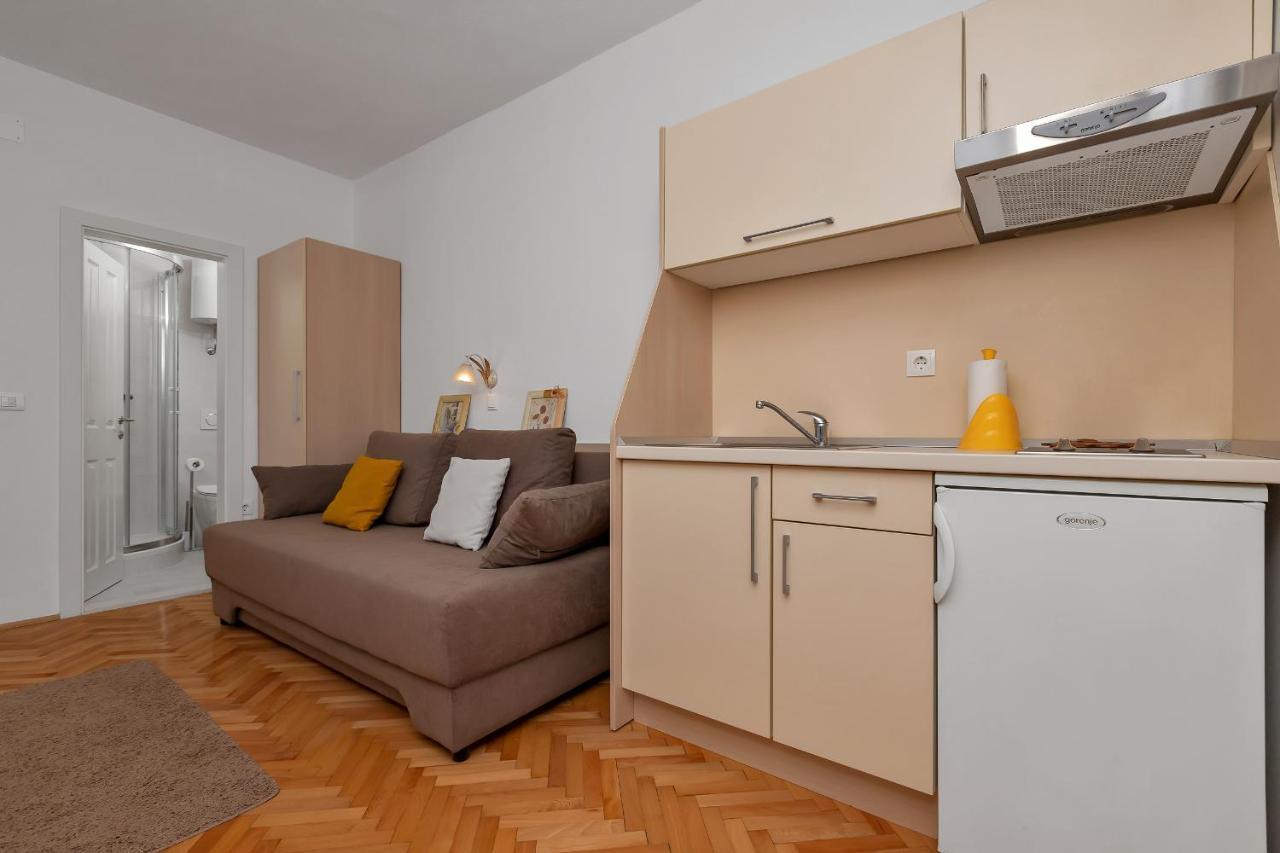 Apartments Marija Tučepi Eksteriør billede